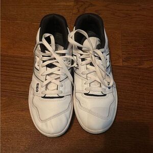 New Balance Black and White 550s